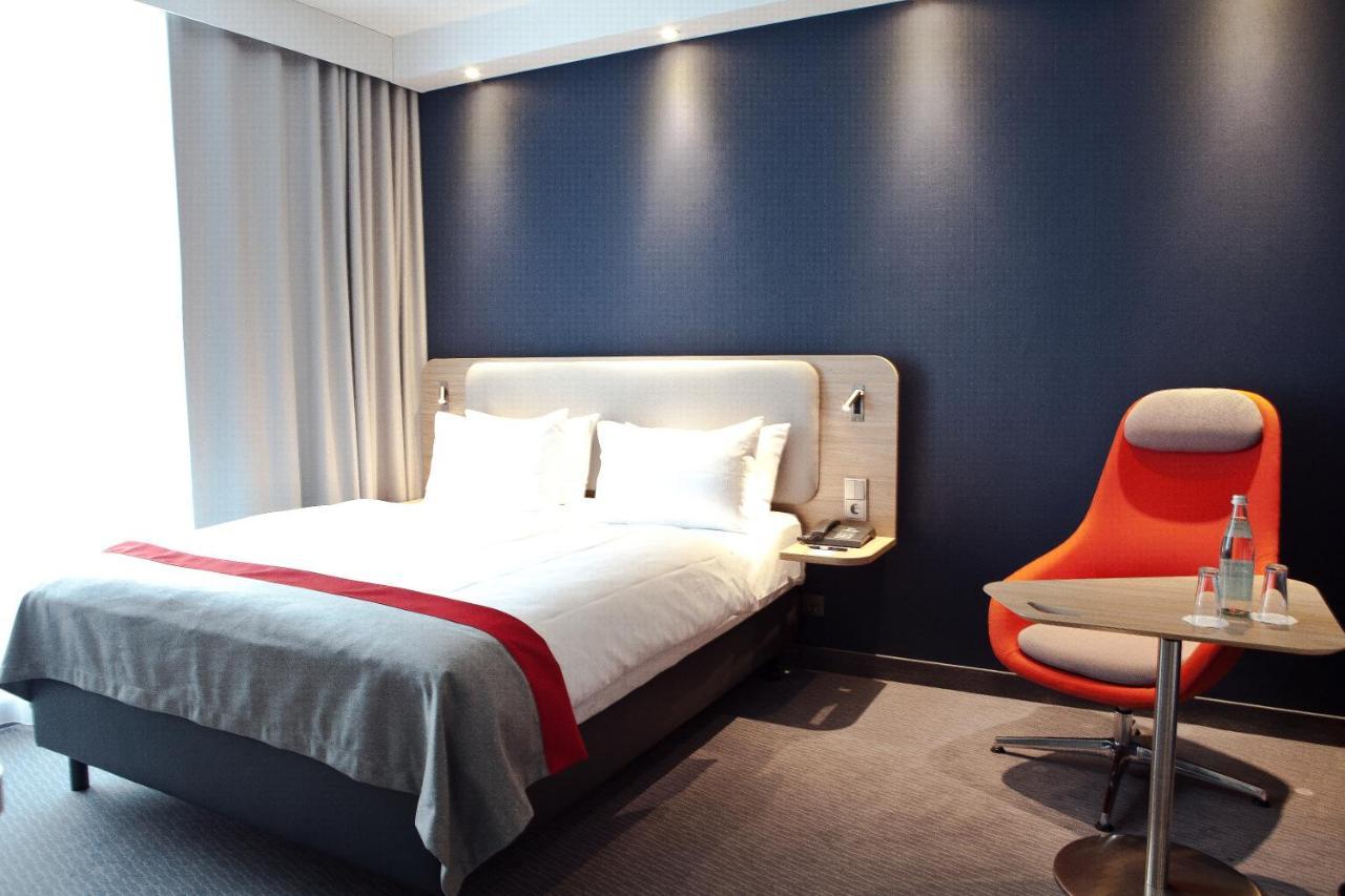 Holiday Inn Express - Saarbruecken By Ihg Exterior photo